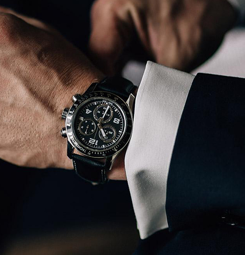 Timeless Elegance: Exploring the World of Virtue Watches